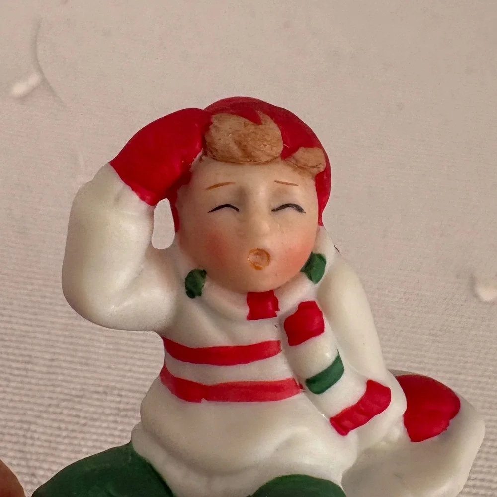 Lefton Porcelain Figurines Winter Ice Skating Set‎ of 3 Vintage